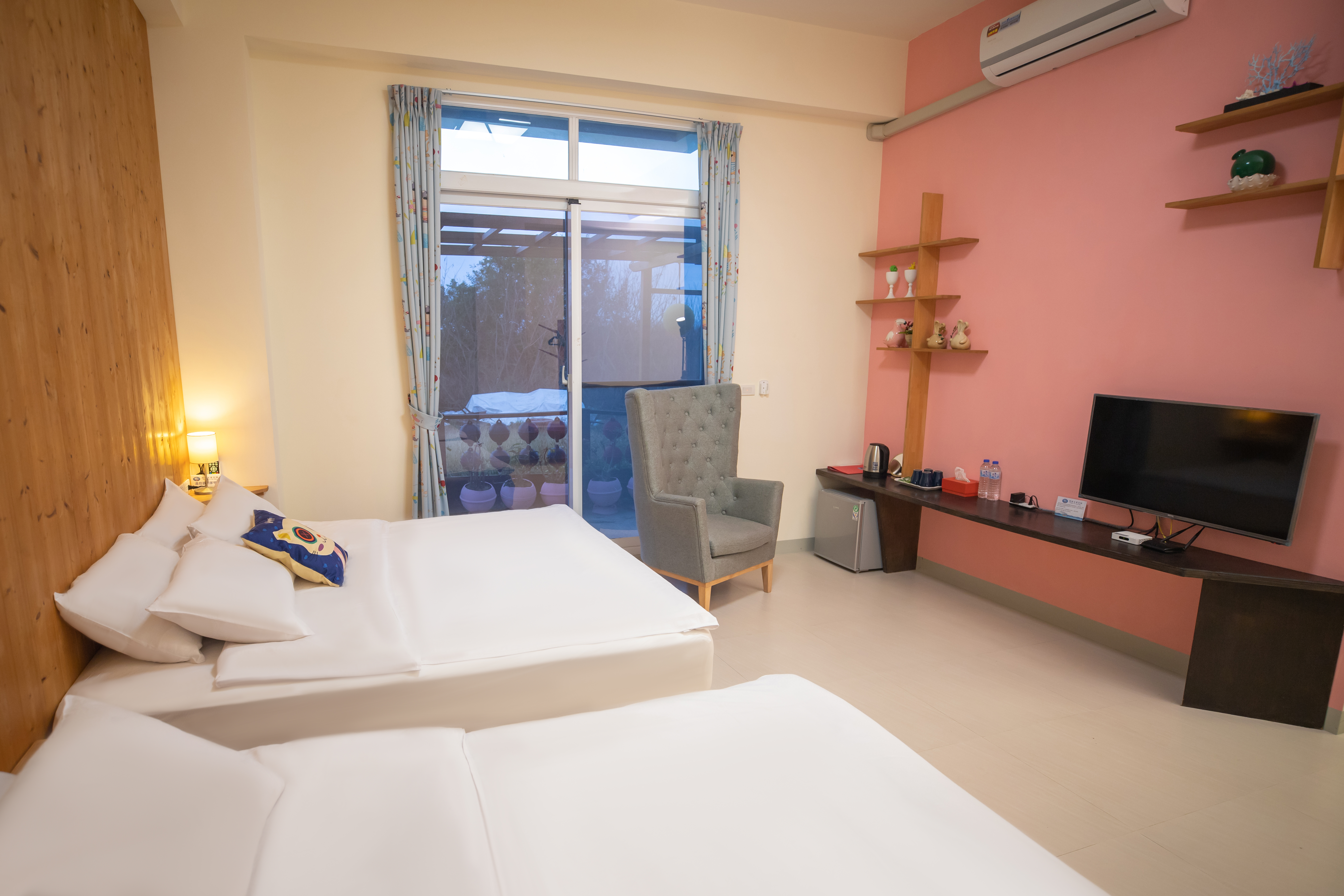 澎湖旅遊-栗梅紅四人房